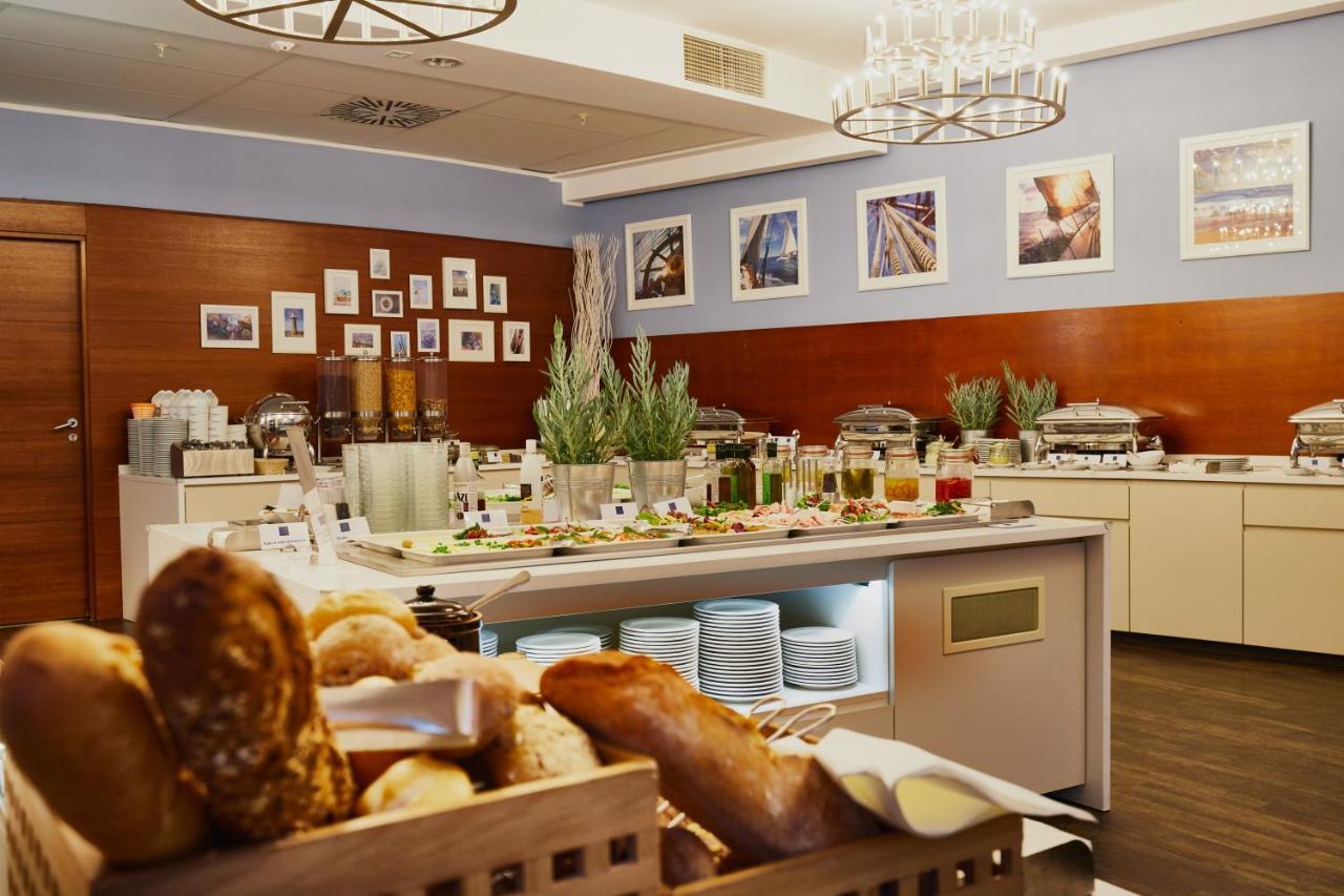 Hotel Dom Zdrojowy Resort & Spa - Destigo Hotels Jastarnia Buitenkant foto