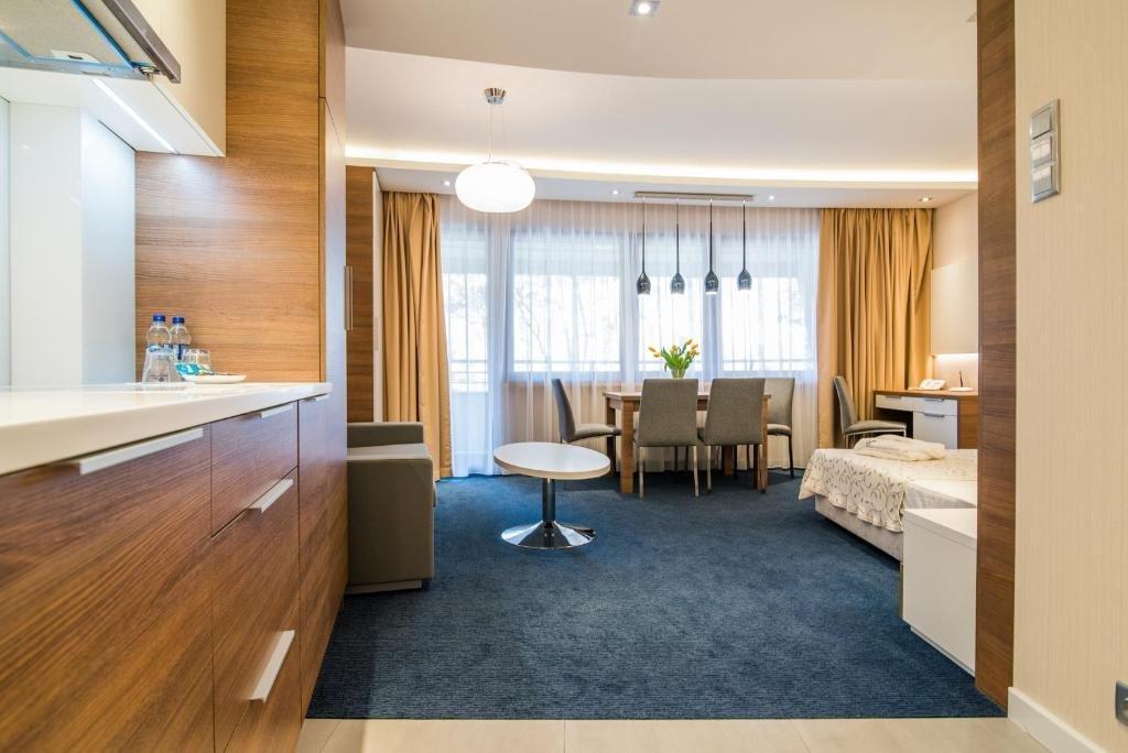 Hotel Dom Zdrojowy Resort & Spa - Destigo Hotels Jastarnia Buitenkant foto