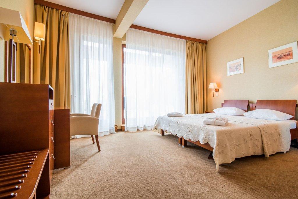 Hotel Dom Zdrojowy Resort & Spa - Destigo Hotels Jastarnia Buitenkant foto