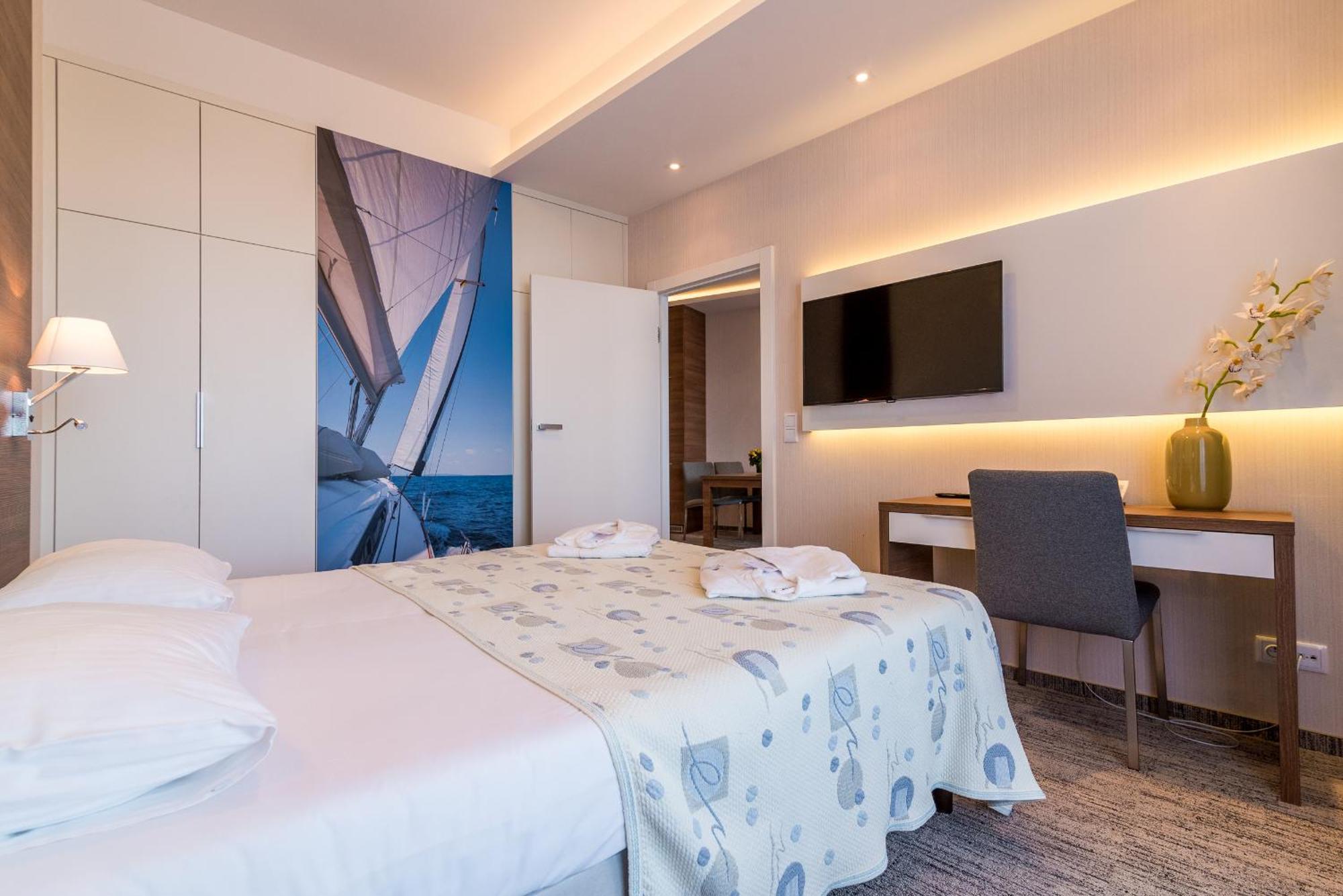 Hotel Dom Zdrojowy Resort & Spa - Destigo Hotels Jastarnia Kamer foto